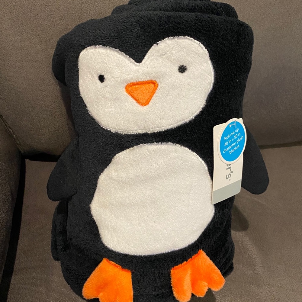 Carter’s penguin plush blanket - roll up